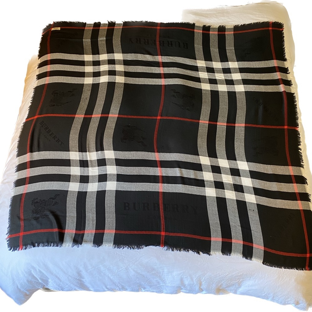 Burberry London 100% Cashmere Large Square Scarf